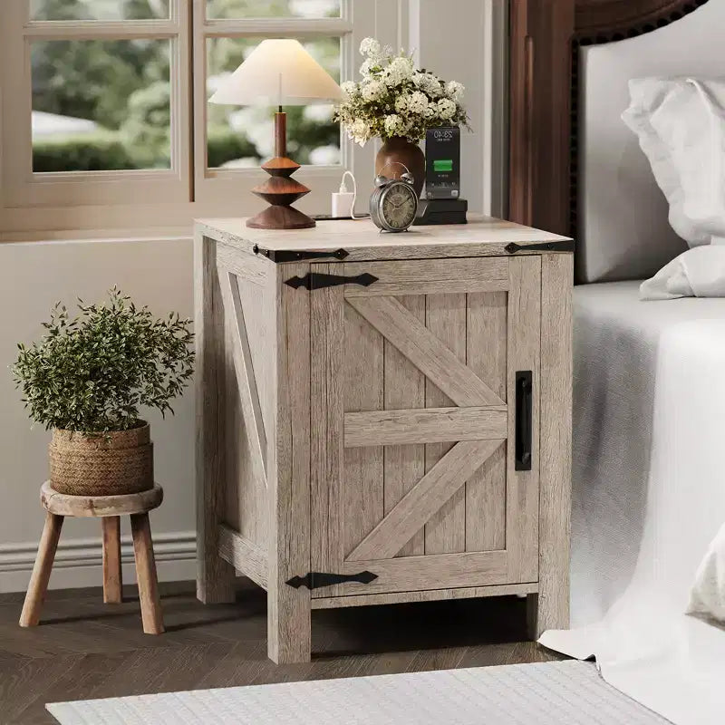 Table de chevet simple en bois avec porte coulissante de style grange