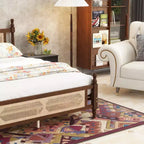 Lit plateforme Queen Size avec tête et pied de lit en rotin, lit en bois et rotin