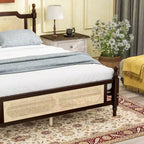 Lit plateforme Queen Size avec tête et pied de lit en rotin, lit en bois et rotin