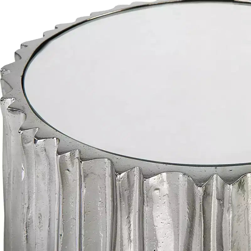 Table d'appoint en nickel noir poli