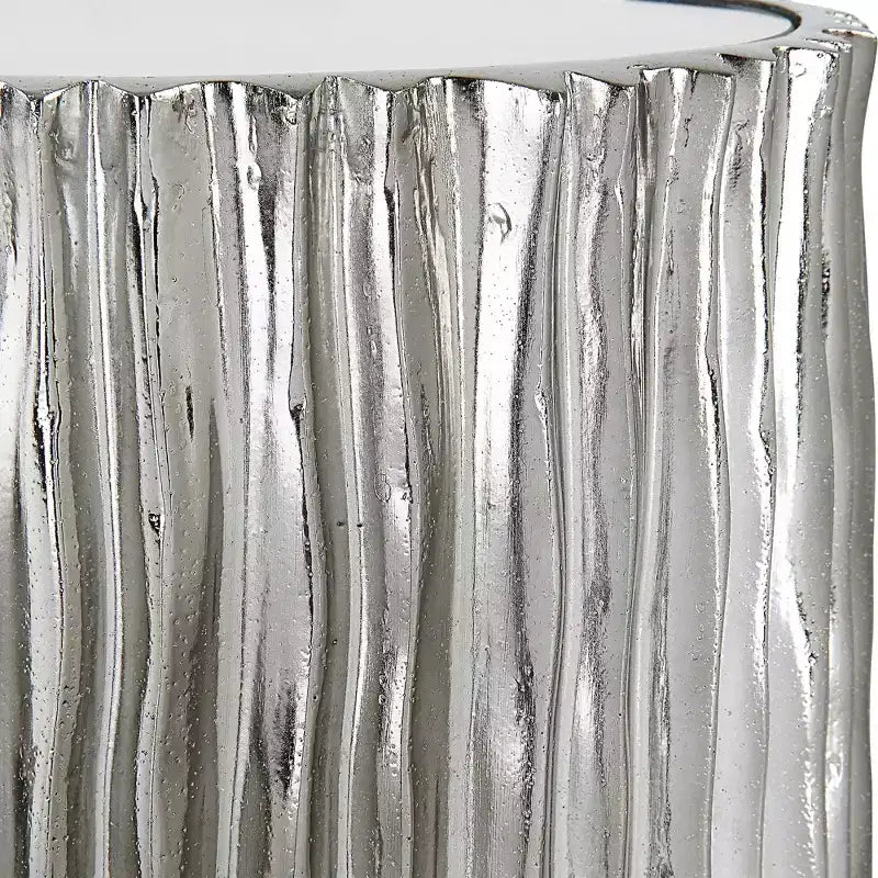 Table d'appoint en nickel noir poli